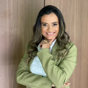 KELLY FERNANDES